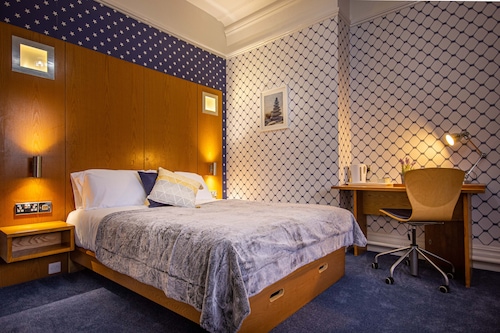 Book The New England Hotel In Boston Hotels Com