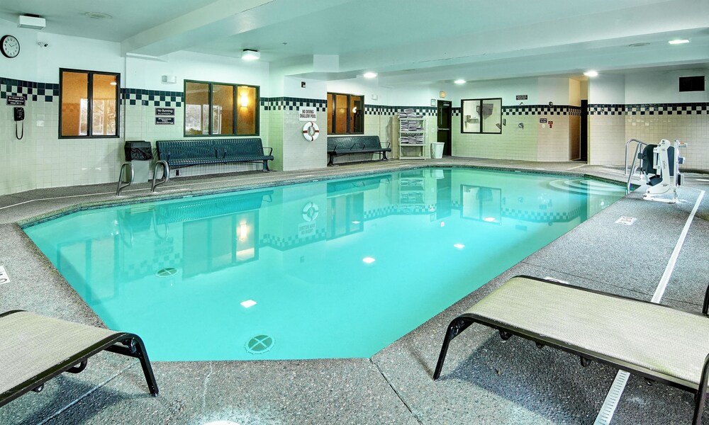 Book Phoenix Inn Suites Albany In Hotels Phoenix Inn Suites Albany