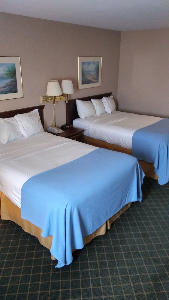 Book Briarwood Inn Of Sparta In Hotels Briarwood Inn Of Sparta