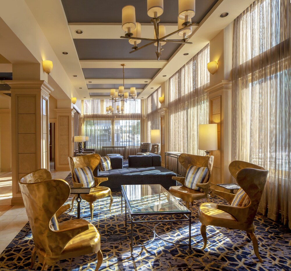 Book The Ashton Hotel in Fort Worth