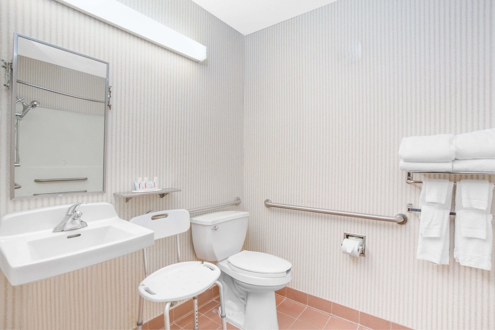 Book Microtel Inn Suites By Wyndham Springville In Microtel Inn Suites By Wyndham Springville