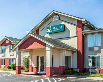 15 Closest Hotels To Cincinnati Premium Outlets In Monroe