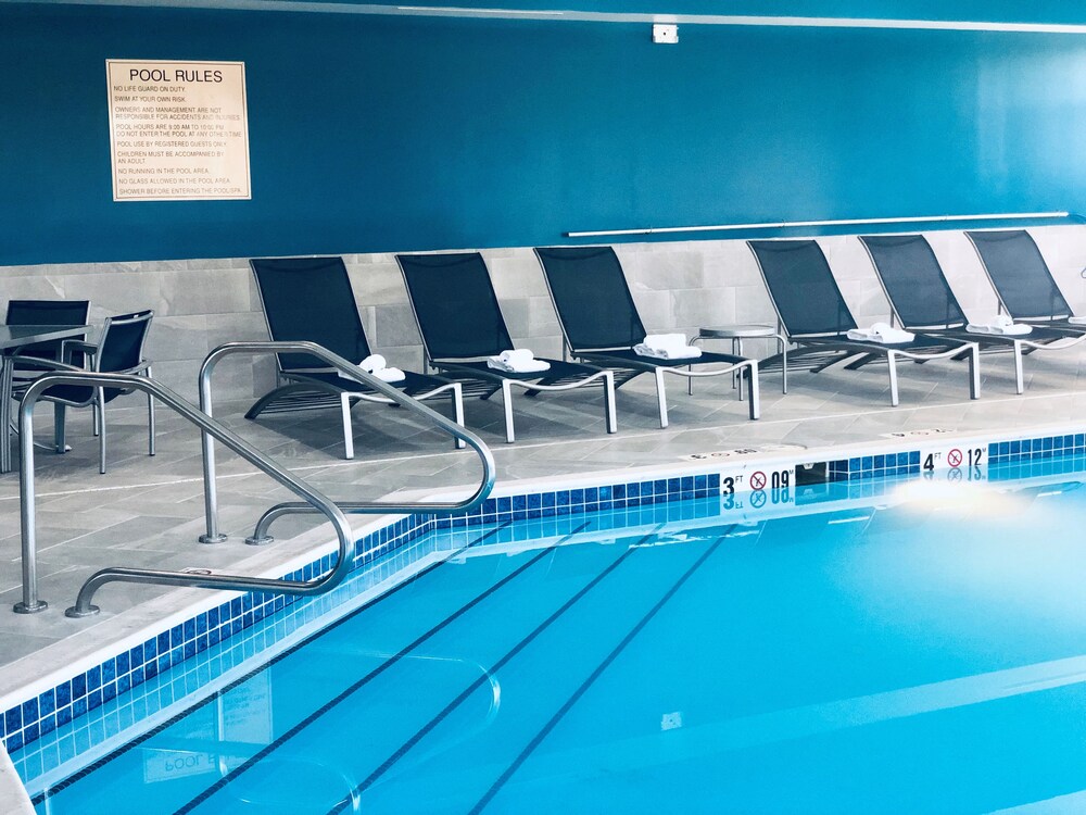 Book Hampton Inn Youngstown-north In Youngstown Hotelscom