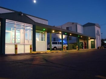 Chicago O Hare International Airport Ord Hotels With Parking Chicago O Hare International Airport Ord Hotels With Parking Book At