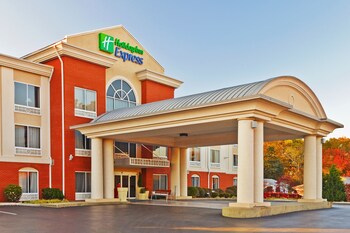 15 Closest Hotels To Lake Winnepesaukah In Rossville