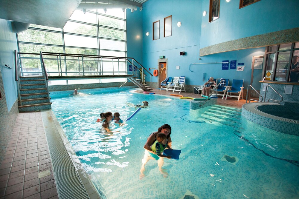 Book Apollo Hotel In Basingstoke Hotels Apollo Hotel Basingstoke Indoor Pool