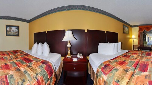 Book Days Inn By Wyndham Chipley In Chipley Hotelscom