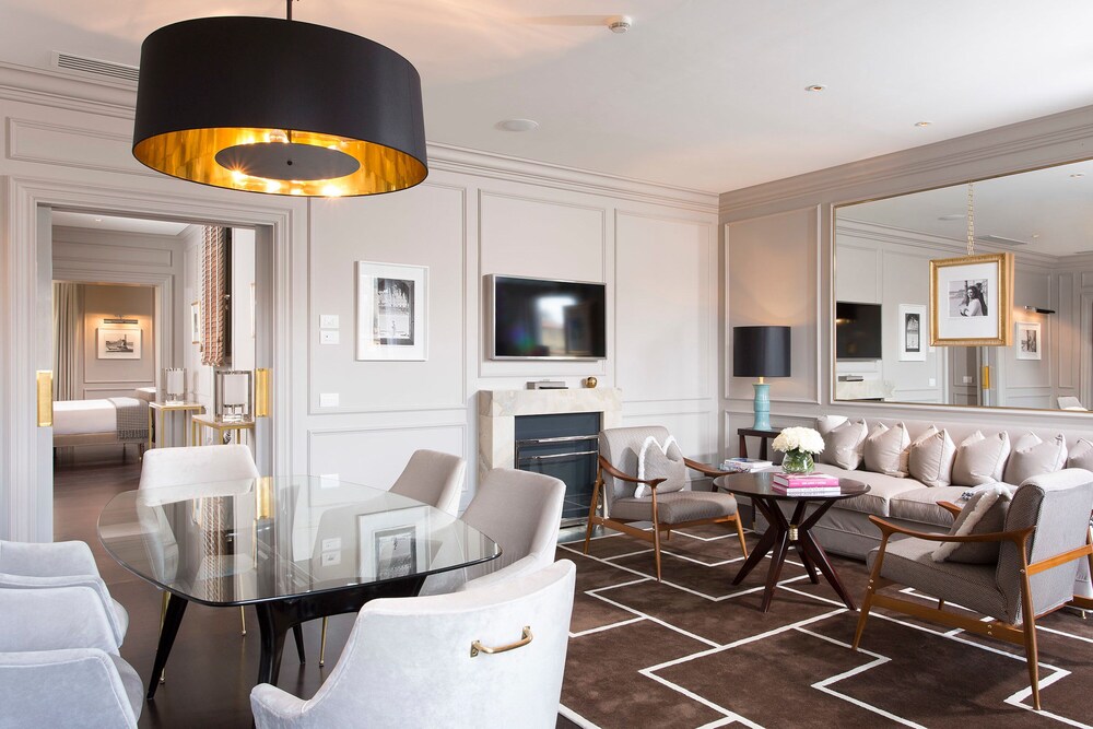 ポートレート フィレンツェ ルンガルノ コレクション フィレンツェ の宿泊予約 ホテルズドットコム