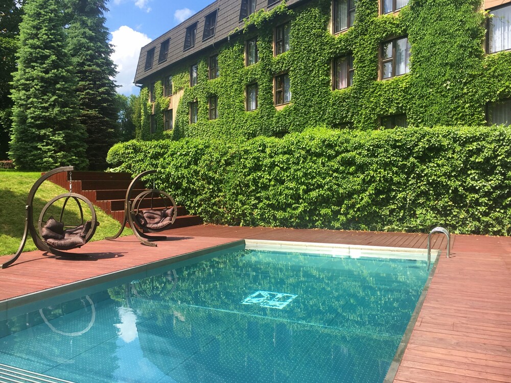 Book Crown Piast Hotel Park In Krakow Hotels Com