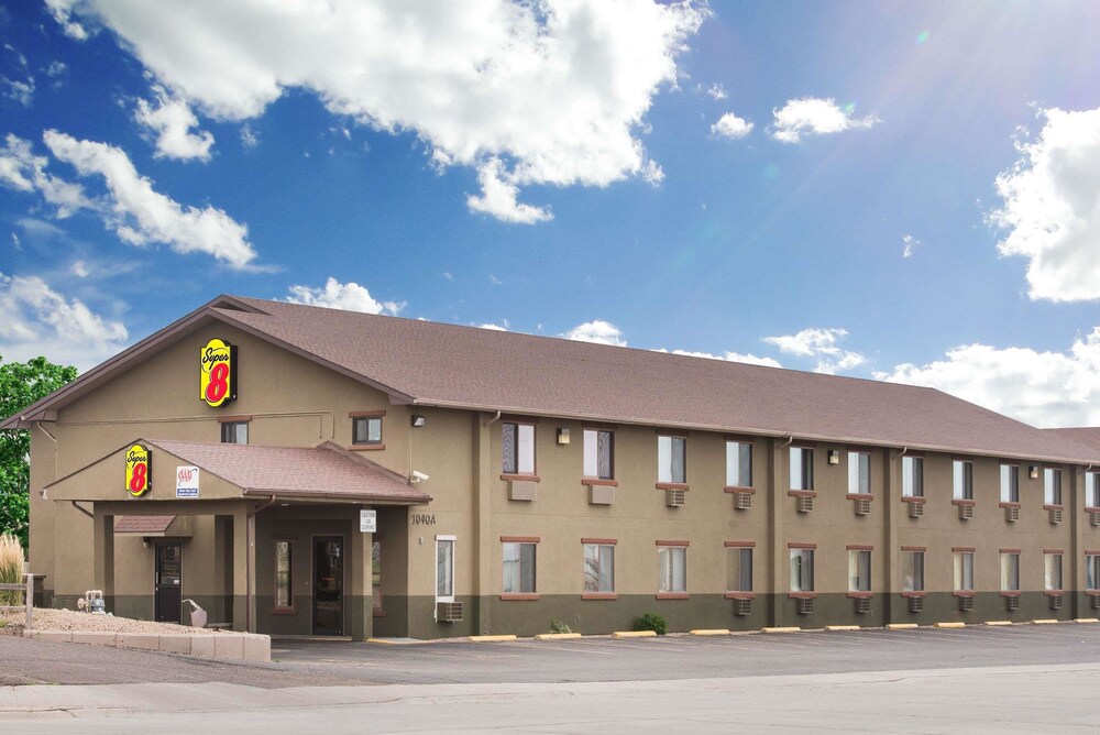 Book Super 8 By Wyndham Colby In Hotels Super 8 By Wyndham Colby
