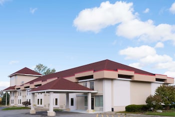 Top 10 Hotels In Albion New York
