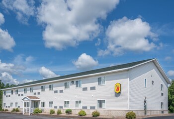 Top 10 Hotels In Phillips Wisconsin