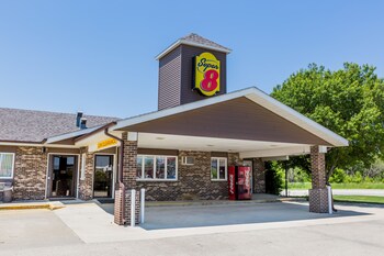 Top 10 Hotels In Stuart Iowa