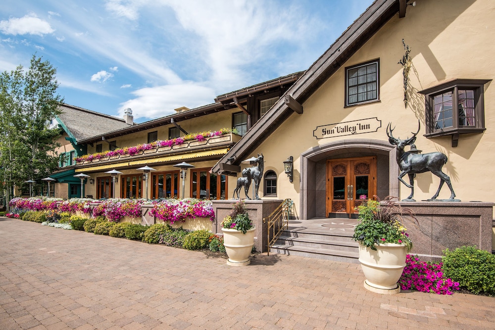 Sun Valley Resort In Hotels