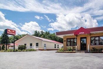 Top 10 Hotels In Brattleboro From 51 Night
