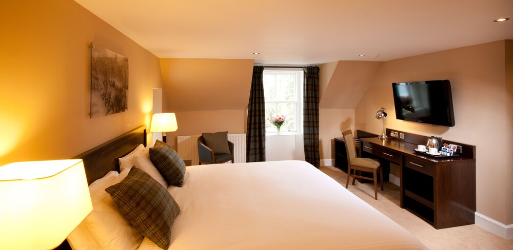 Book Leonardo Boutique Hotel Huntingtower Perth In Hotels Leonardo Boutique Hotel Huntingtower Perth Family Room Guest