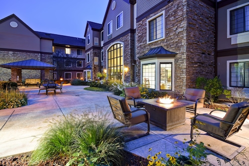 Top Pet Friendly Hotels In Grand Rapids Michigan Hotelscom