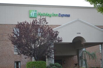 Hotels In Harriman From 0 Night