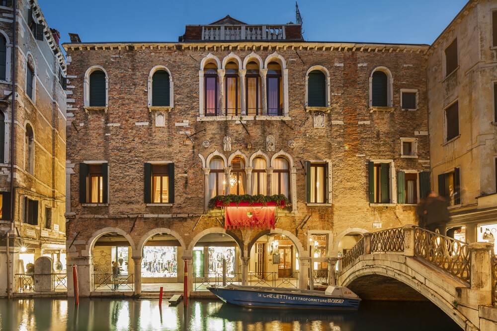 Book Hotel Antico Doge A Member Of Elizabeth Hotel Group In Venice Hotels Com