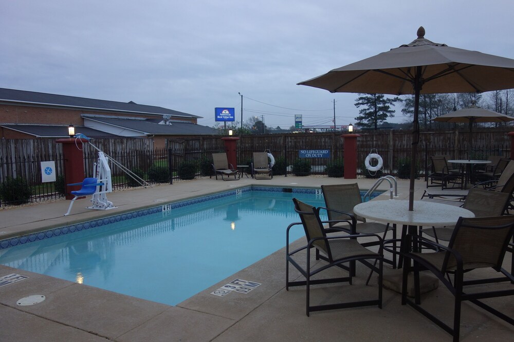 Book Country Inn Suites By Radisson Monroeville Al In Country Inn Suites By Radisson Monroeville Al Outdoor Pool