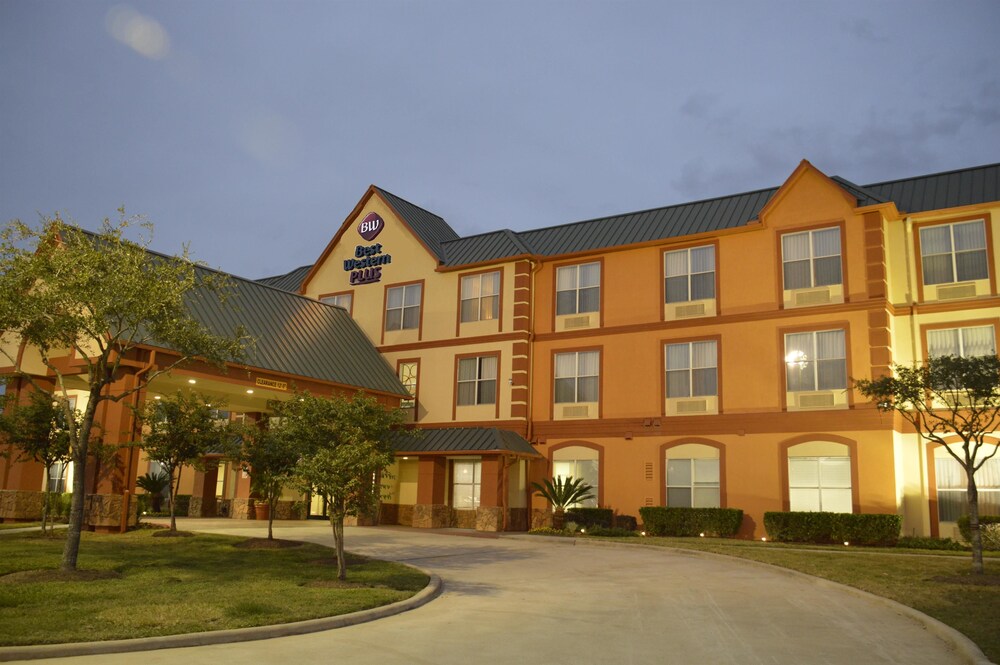 Book Best Western Plus Hobby Airport Inn Suites In Houston Best Western Plus Hobby Airport Inn Suites Houston