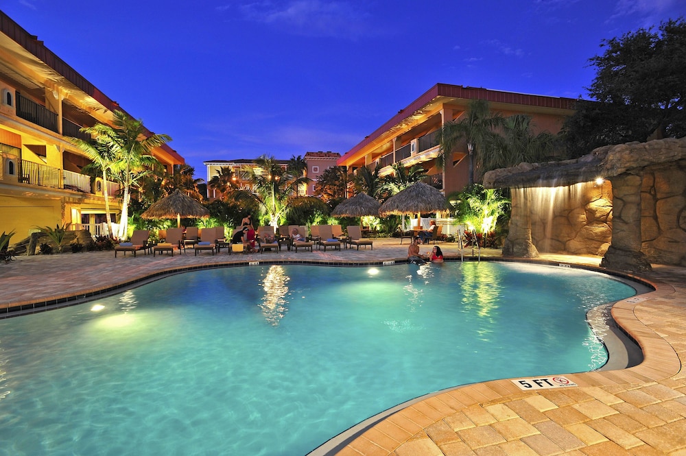 Book Coconut Cove All Suite Hotel In Clearwater Beach Hotels Coconut Cove All Suite Hotel Clearwater Beach