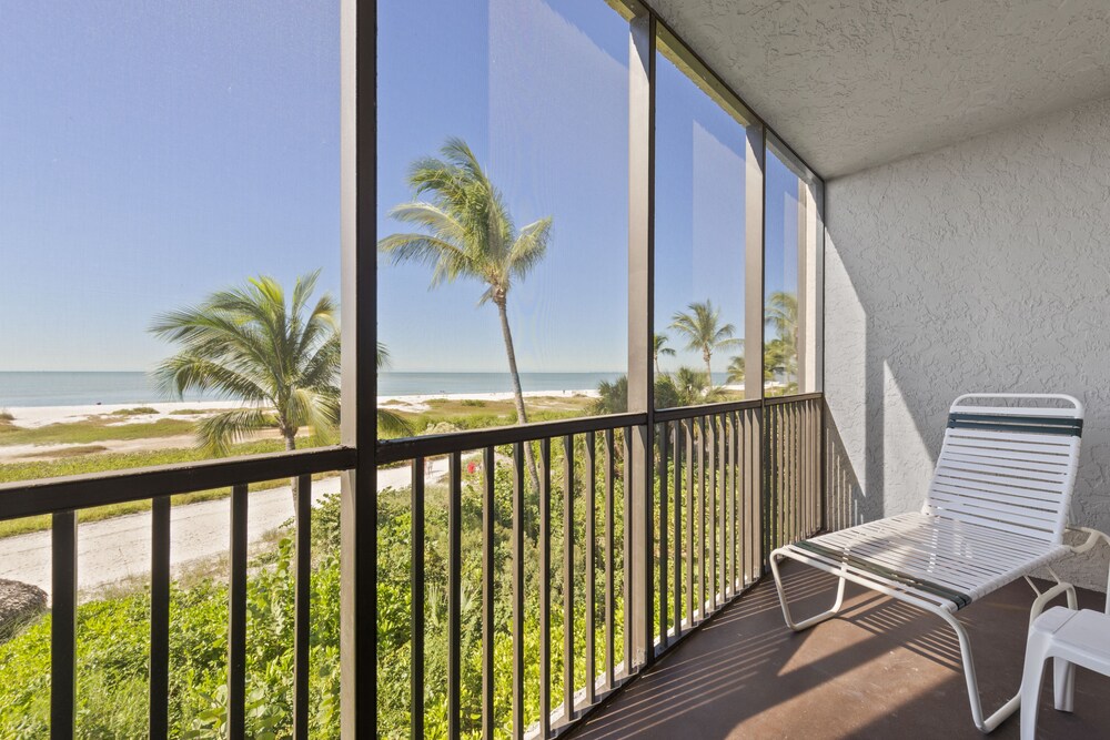 Book Caribbean Beach Club In Fort Myers Beach Hotels Com