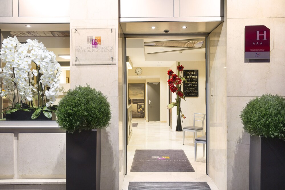 Hotel Du Plat D Etain Paris Hotels Com
