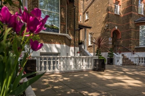 Book Adria Hotel In London Hotels Com