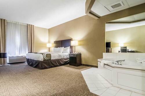 15 Closest Hotels To Tanger Outlet Center In Mebane Hotelscom