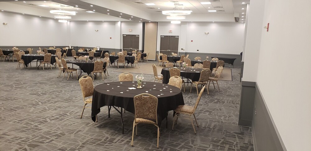 احجز أمريك إن باي ويندام ماوندز فيو مينيابوليس في ماوندز فيو قارن أسعار الفنادق في ماوندز فيو