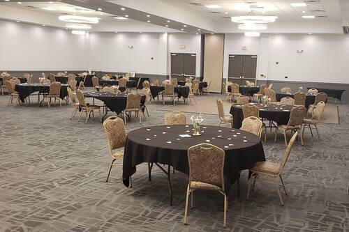 احجز أمريك إن باي ويندام ماوندز فيو مينيابوليس في ماوندز فيو قارن أسعار الفنادق في ماوندز فيو