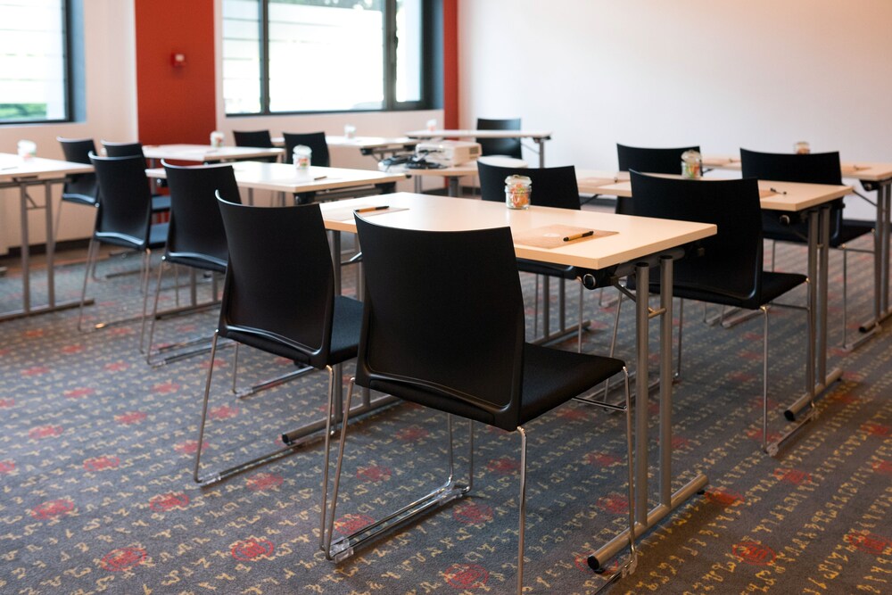 Book Vienna House Easy Airport Bucharest In Otopeni Hotels Com