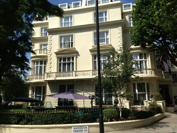 Picture of The Colonnade in London
