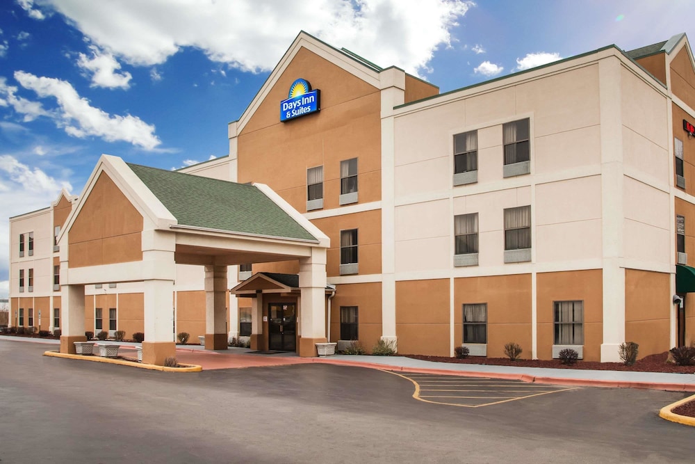 Book Days Inn Suites Harvey Chicago Southland Area In Days Inn Suites Harvey Chicago Southland Area