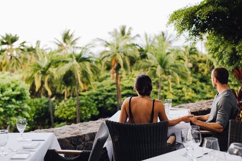 Hotel Wailea Relais Caux S Only Em Kihei Hoteis Com Hotel Wailea Relais Caux S, Round Table Kihei