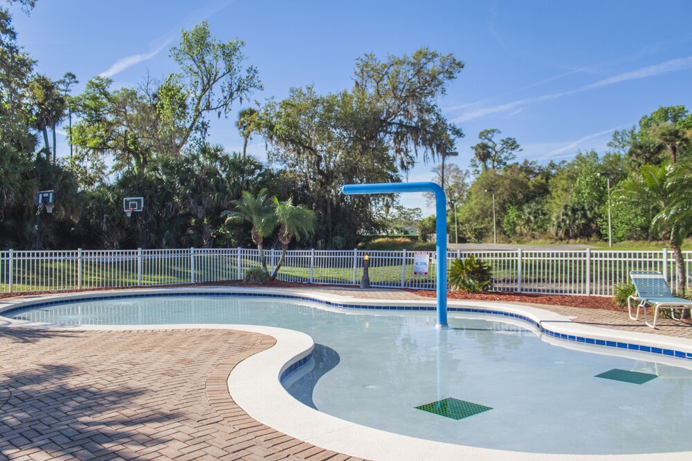 Barefoot N Resort By Diamond Resorts Kissimmee Info Photos Reviews Book At Hotels Com
