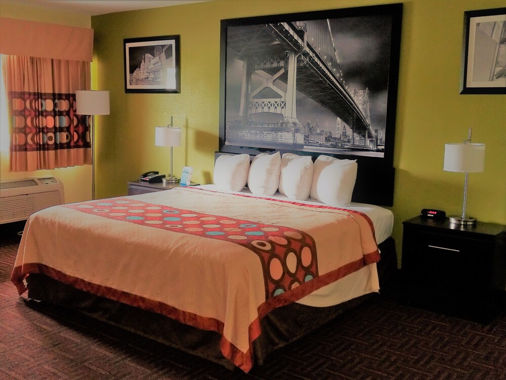 Book Super 8 By Wyndham Bellmawr Nj Philadelphia Pa Area In Super 8 By Wyndham Bellmawr Nj Philadelphia Pa Area Standard Room
