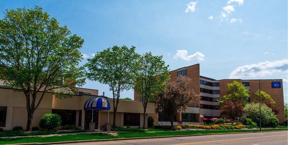 Book Hotel Mead In Wisconsin Rapids Hotels Hotel Mead Wisconsin Rapids Street View