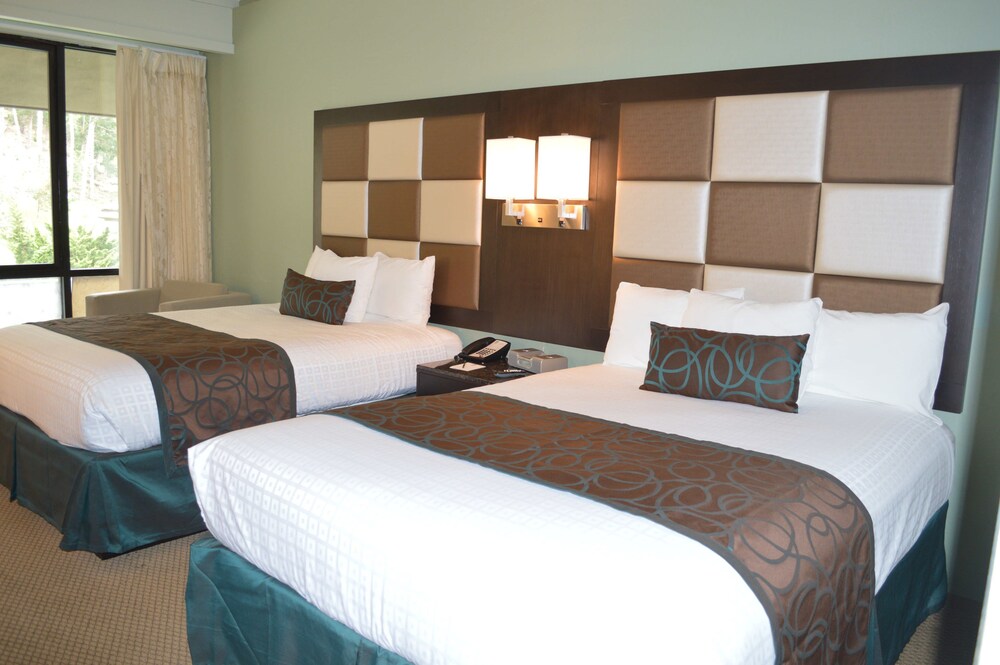 Book Red Lion Hotel Monterey In Monterey Hotelscom