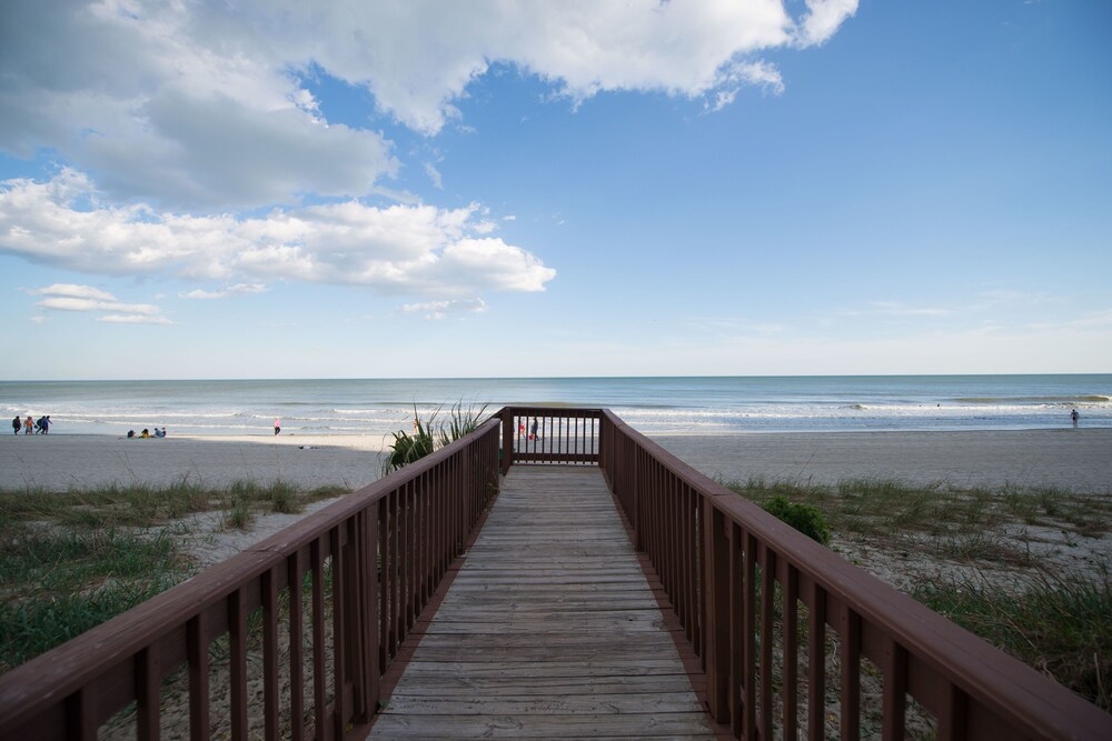Book Blue Water Resort In Myrtle Beach Hotels Blue Water Resort Myrtle Beach