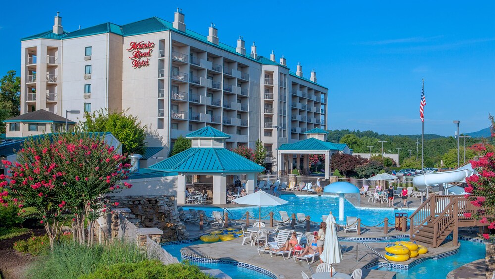 Book Music Road Resort In Pigeon Forge Hotels