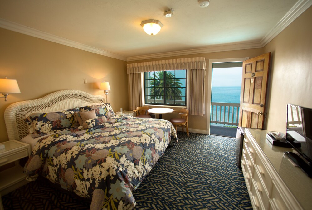 Cliff House Inn On The Ocean In Ventura Hotels Com