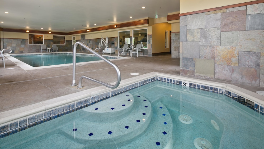 Book Best Western Plus Ellensburg Hotel In Hotels Best Western Plus Ellensburg Hotel Pool