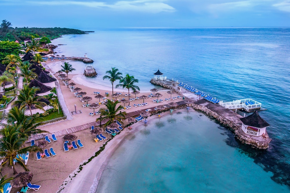 Book Royal Decameron Club Caribbean - All Inclusive in Runaway Bay