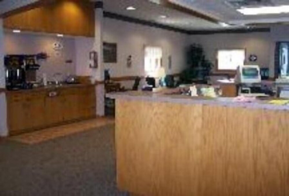 Book Super Motel Granite Falls in Granite Falls