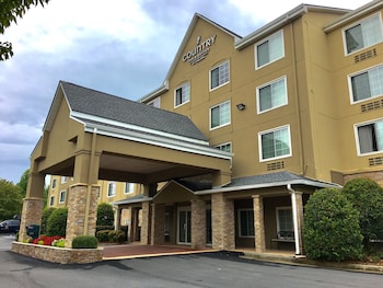 Top 10 Hotels In Hoschton Georgia