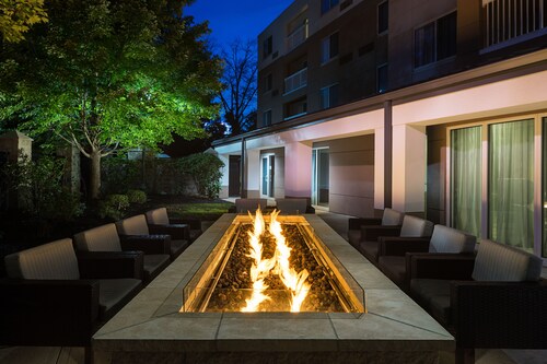 15 Closest Hotels To Raritan Center Business Park In Edison Hotelscom