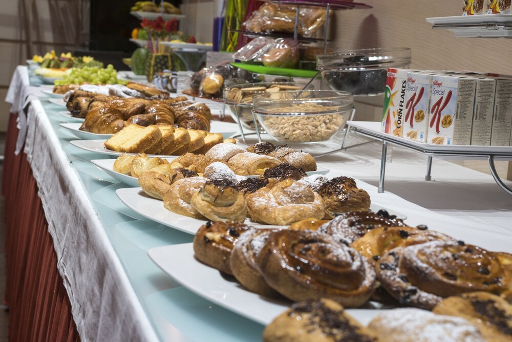 Book Gran Hotel Lakua In Vitoria Gasteiz Hotels Com