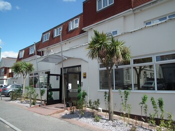 Picture of Riviera Hotel & Holiday Apartments Alum Chine in Bournemouth